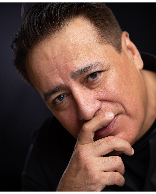 Willie Barcena Headshot