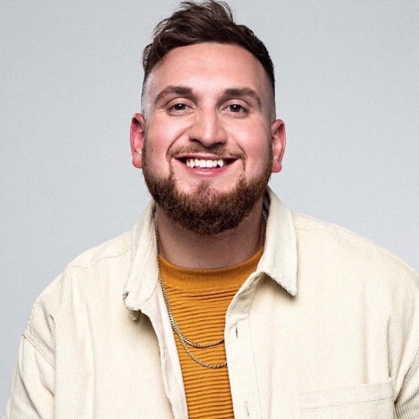 Carlos Hernandez Headshot