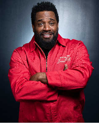 Corey Holcomb Headshot