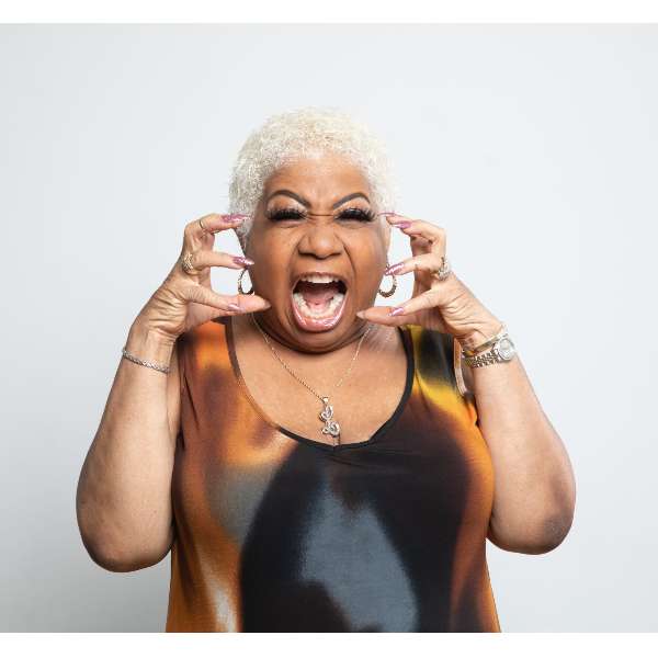 Luenell Headshot