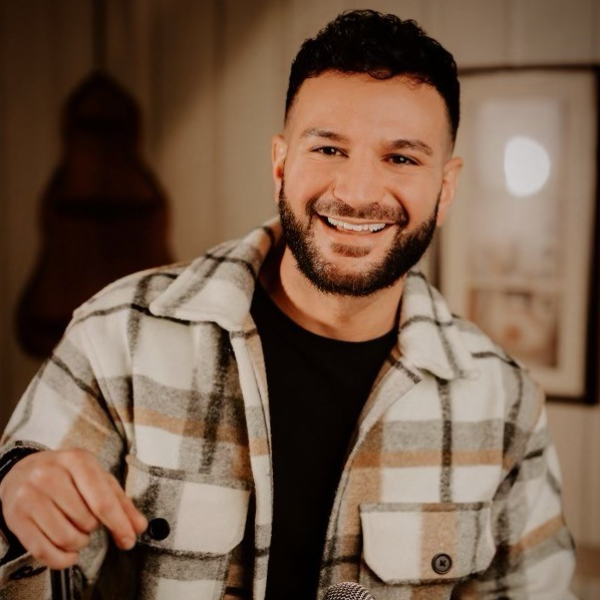 Anthony Robustiano Headshot