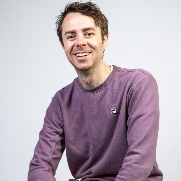 GEOFFREY ASMUS Headshot
