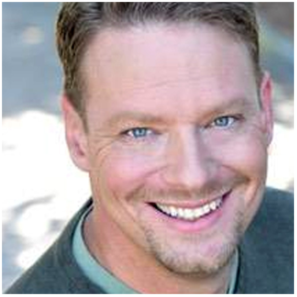 Stephen Turner Headshot
