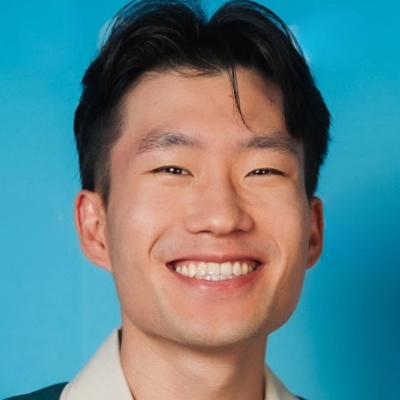 Ray Lau Headshot