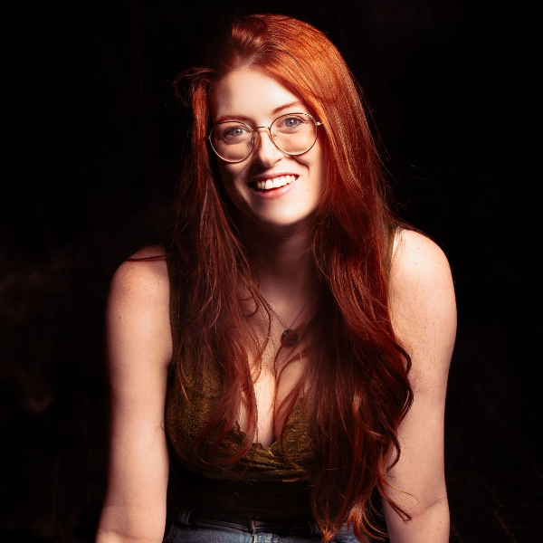 Fiona Cauley Headshot
