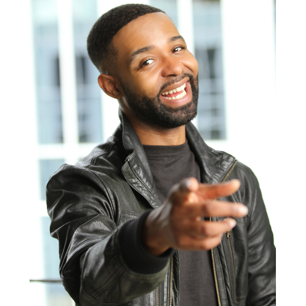 Darren Fleet Headshot