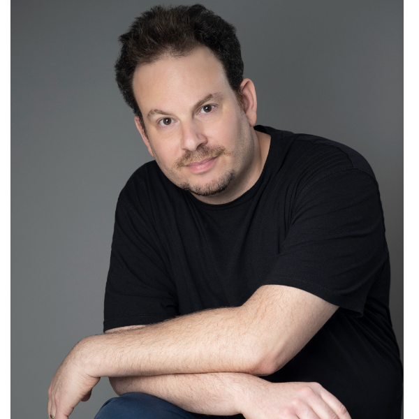 Erik Lewin Headshot