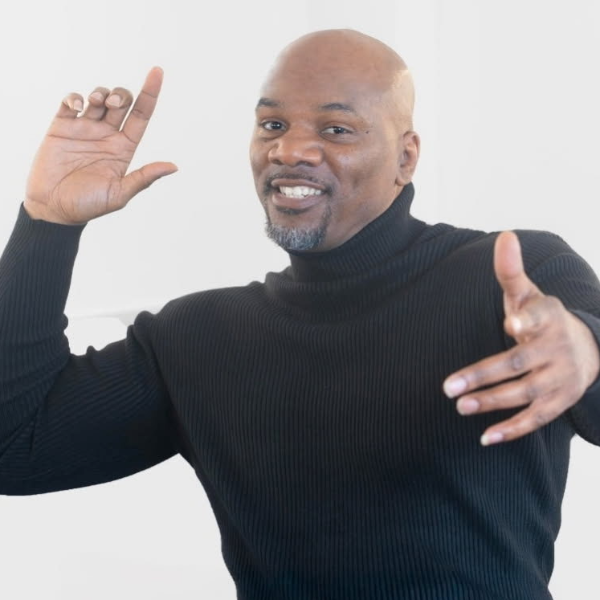 Mario Hodge Headshot