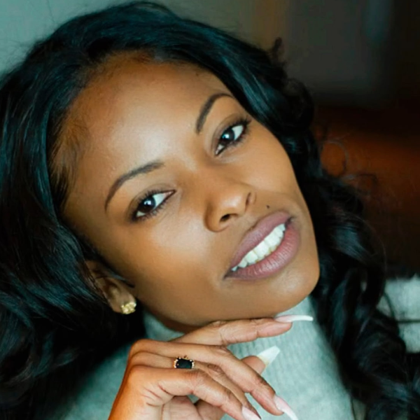 Dominique LaRue Headshot