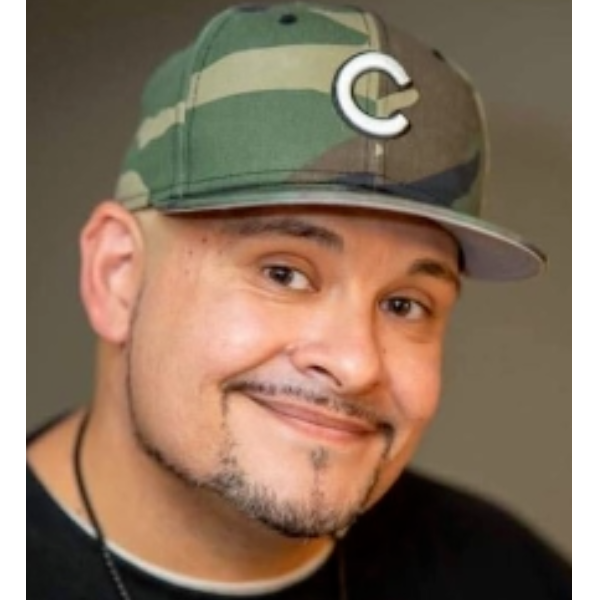 Anthony Fuentes Headshot