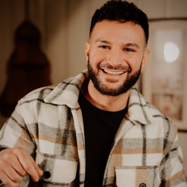 Anthony Robustiano Headshot