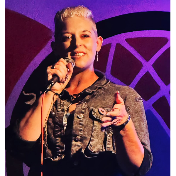 KRYSTAL EVANS Headshot