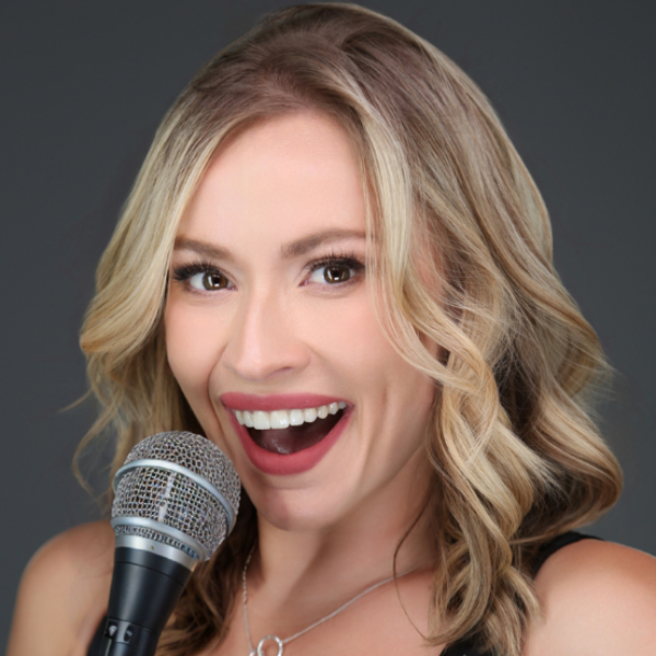 Amber Joy Layne Headshot