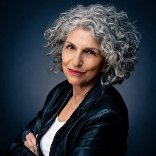 Cathy Ladman Headshot