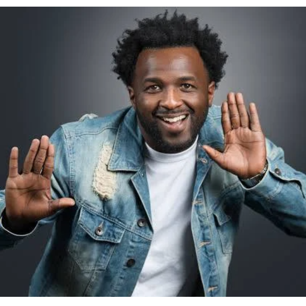 LANCE WOODS Headshot