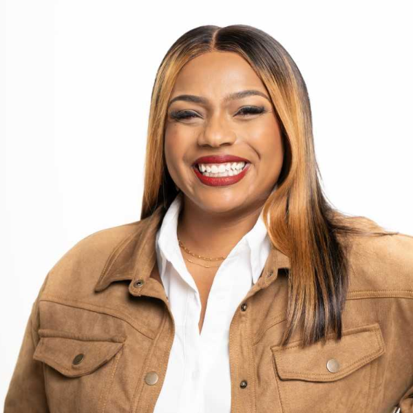 Kelly Kellz Headshot