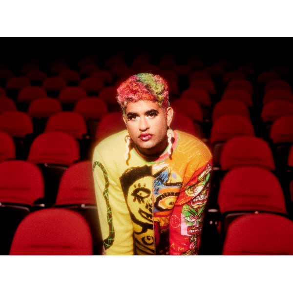 Alok Vaid-Menon Headshot