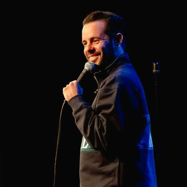 Chris Andrade Headshot