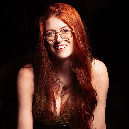 Fiona Cauley Headshot