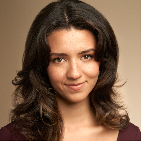 Maddy Kelly Headshot