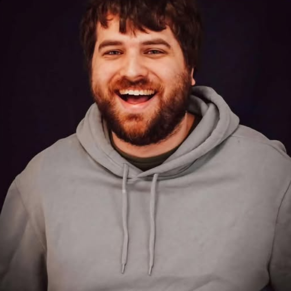 Hunter Hirsh Headshot