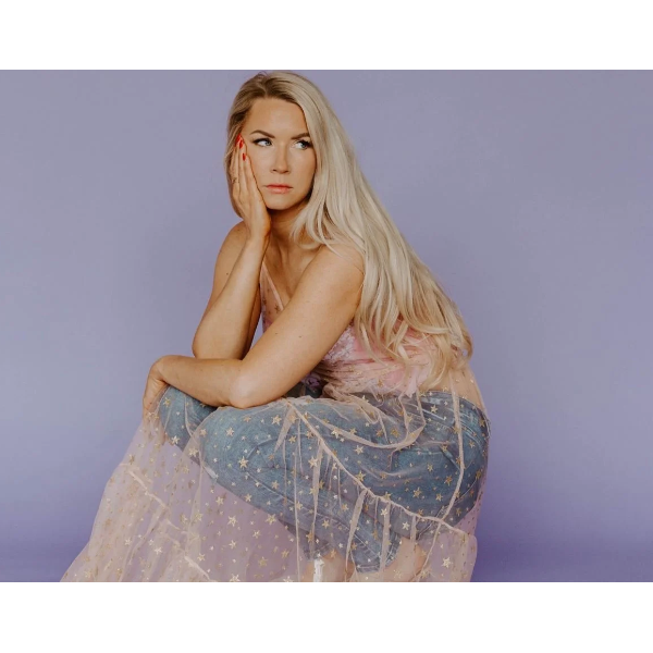 Kelly Collette Headshot