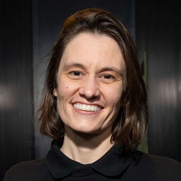 Heather Shaw Headshot