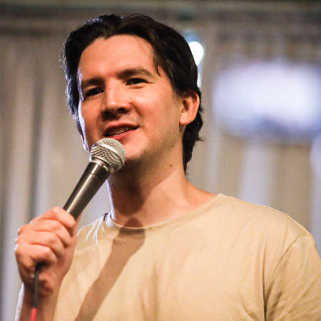 Santi Espinosa Headshot