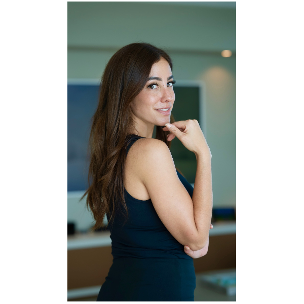 Arynne Wexler Headshot