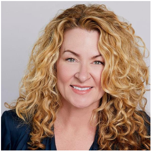 Sarah Colonna Headshot