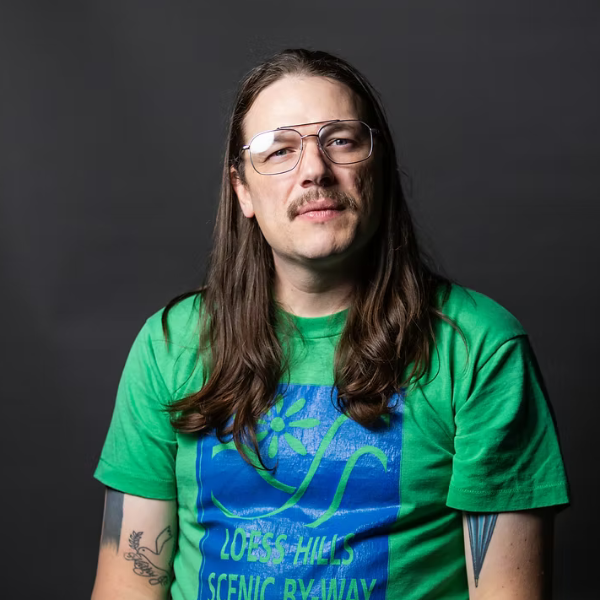 Zach Peterson Headshot