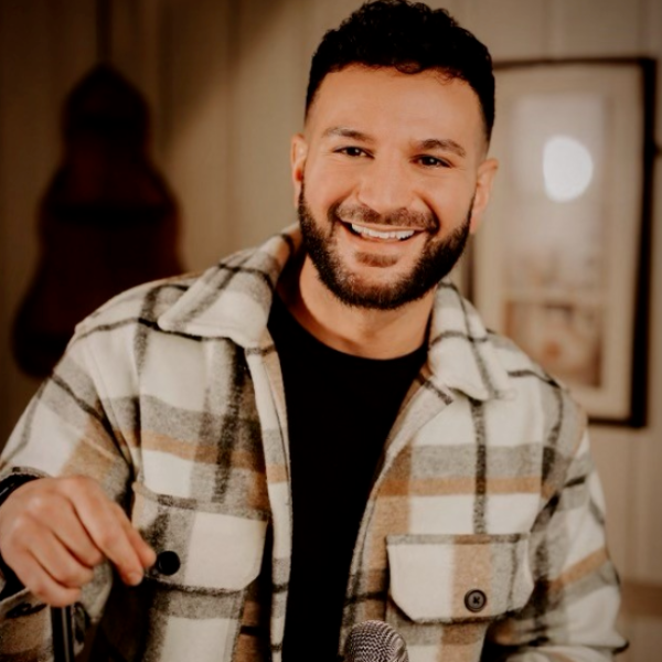 Anthony Robustiano Headshot