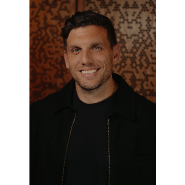 CHRIS DISTEFANO Headshot