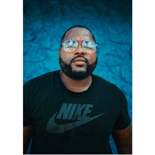 Josh Pray Headshot