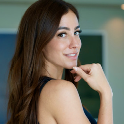 Arynne Wexler Headshot
