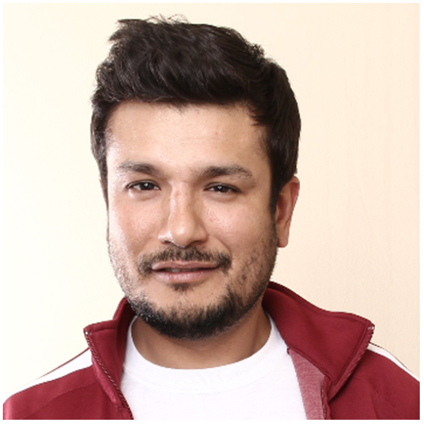 Robert Zapata Headshot