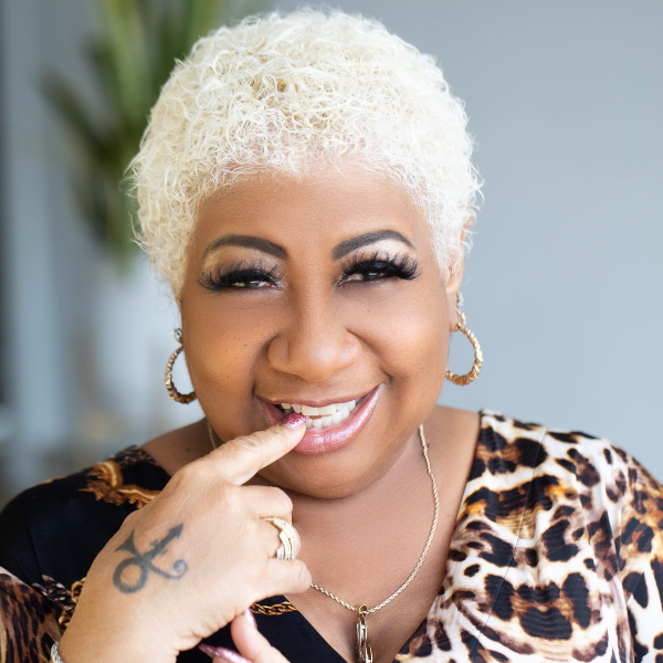 Luenell Headshot