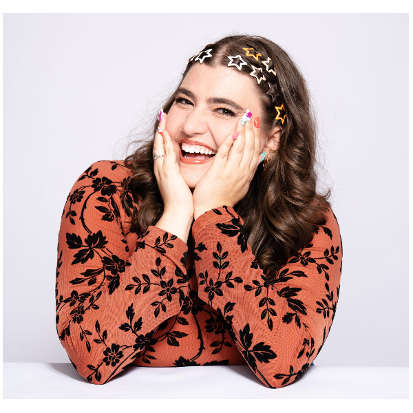 Erin Cholakian Headshot