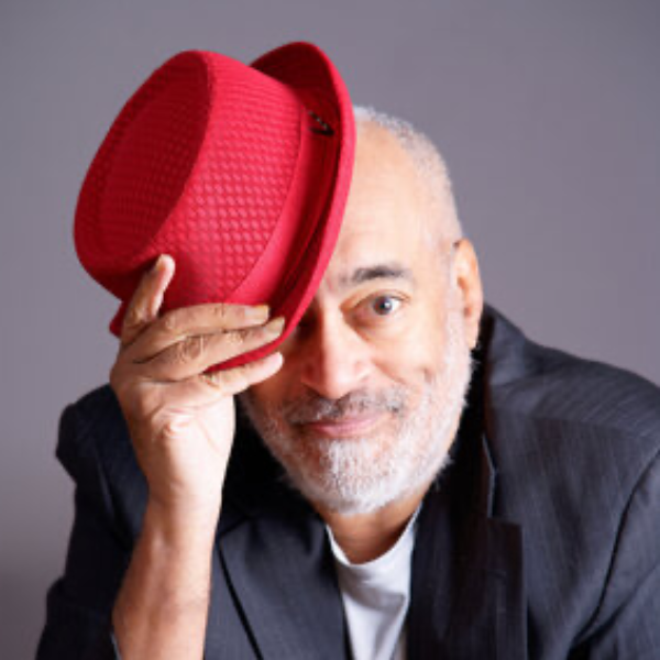 Quantum Arts Presents: Vance Gilbert Headshot