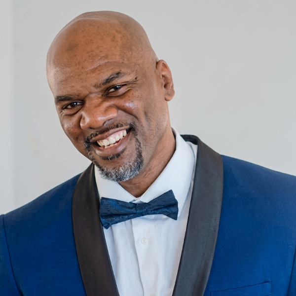 Mario Hodge Headshot