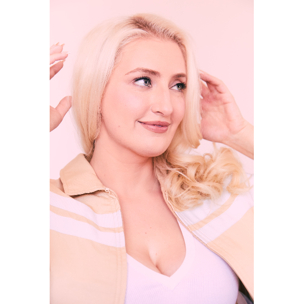 Sophie Buddle Headshot