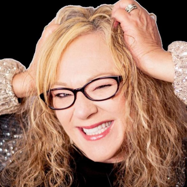 Shellie Bajar Headshot