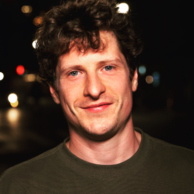 Michael Rowland Headshot