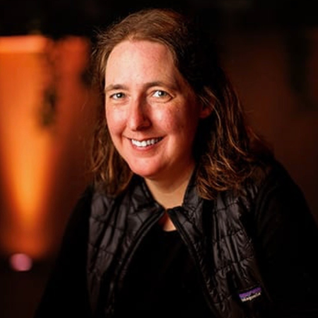 Janet McNamara Headshot