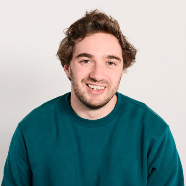 Evan Hull Headshot